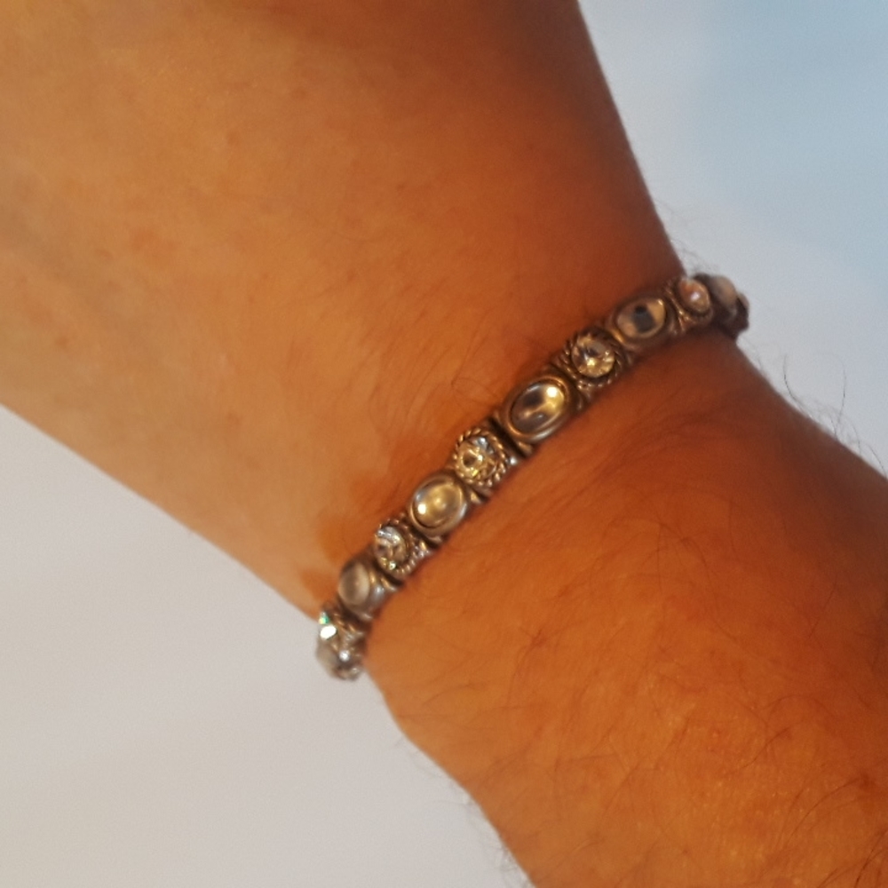 Stretch Rhinestone Bracelet - Picture 4 of 4